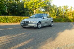 Afbeelding 24/58 van BMW 330i (2002)