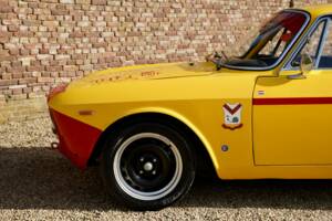 Afbeelding 22/50 van Alfa Romeo Giulia 1600 Sprint GT (1965)