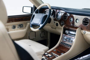 Bild 18/40 von Rolls-Royce Corniche V (2000)