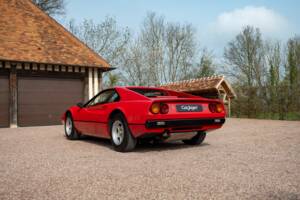 Image 2/42 of Ferrari 308 GTB (1976)