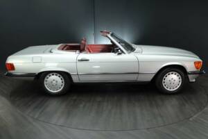 Immagine 7/30 di Mercedes-Benz 300 SL (1988)