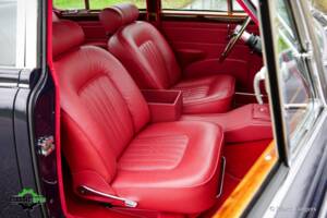Image 13/42 of Jaguar Mk II 3.8 (1963)