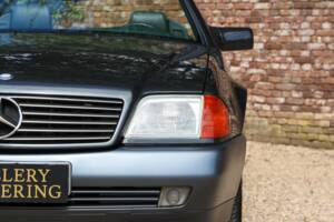 Image 45/50 of Mercedes-Benz 500 SL (1992)
