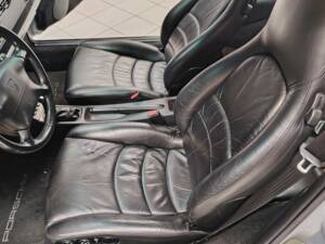 Bild 35/72 von Porsche 911 Carrera 4S (1995)