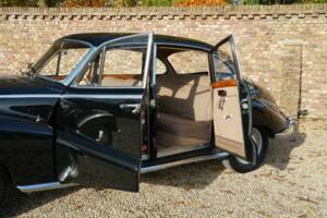 Bild 44/50 von BMW 502 - 3,2 Liter (1958)