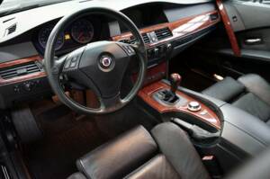 Image 35/45 of ALPINA B5 (2005)