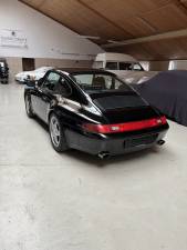 Image 4/12 of Porsche 911 Carrera 4 (1994)