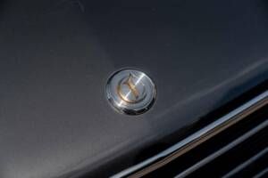 Bild 20/50 von Toyota Century (2003)