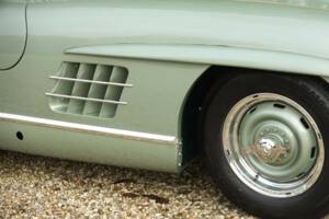 Image 44/50 of Mercedes-Benz 300 SL &quot;Gullwing&quot; (1955)