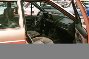 Afbeelding 14/37 van Volkswagen Passat 2.0 (1987)