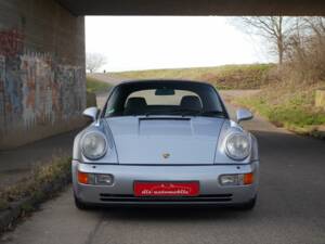 Image 8/37 de Porsche 911 Carrera 2 (WTL) (1992)