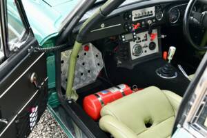 Immagine 6/9 di MG MGC GT (1969)