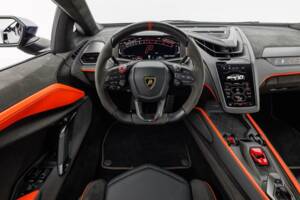 Immagine 6/15 di Lamborghini Revuelto (2024)