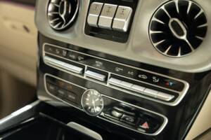 Image 36/50 of Mercedes-Benz G 63 AMG (LWB) (2020)