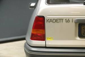 Afbeelding 37/50 van Opel Kadett 2,0i GSi (1988)
