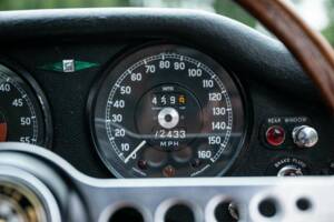 Image 14/39 de Jaguar Type E 4.2 (1966)