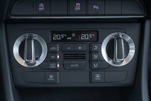 Bild 30/50 von Audi Q3 2.0 TDI quattro (2012)