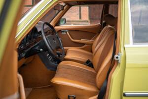 Afbeelding 21/75 van Mercedes-Benz 280 SE (1976)
