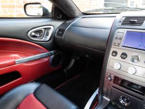 Image 62/92 of Aston Martin V12 Vanquish S (2007)