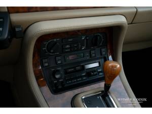Bild 12/16 von Jaguar XJ 40 3.2 (1994)
