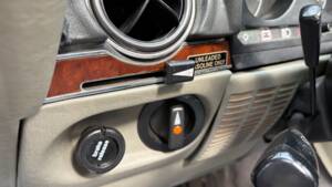 Image 85/88 of Mercedes-Benz 380 SL (1984)