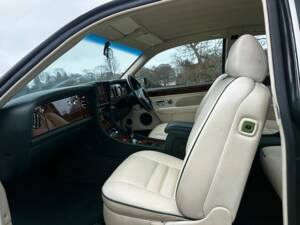 Bild 41/55 von Bentley Continental R (1992)