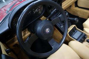 Immagine 10/28 di Alfa Romeo 2.0 Spider (1990)