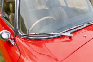 Image 8/20 de Jaguar E-Type (1969)