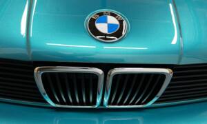 Immagine 8/21 di BMW 318i (1991)