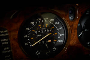 Image 48/99 de Rolls-Royce Corniche I (1979)