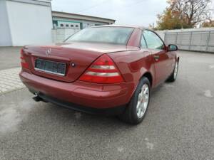 Image 6/8 of Mercedes-Benz SLK 230 Kompressor (1999)