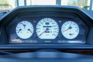 Bild 25/50 von Mercedes-Benz 300 CE-24 3.4 AMG (1993)