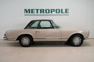 Image 16/24 of Mercedes-Benz 280 SL (1970)