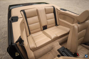 Bild 14/83 von BMW 325i (1990)