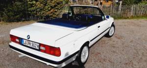 Image 35/55 of BMW 320i (1991)