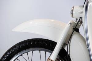 Image 17/50 of Aermacchi Zeffiro 125 (1956)