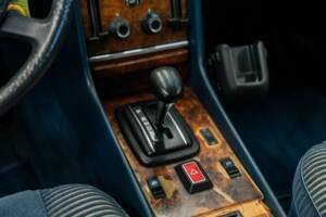 Immagine 35/41 di Mercedes-Benz 450 SLC (1972)