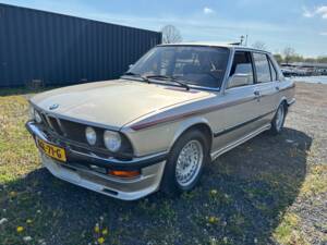 Bild 13/40 von BMW 524td (1985)