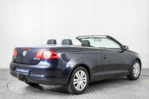 Image 2/42 of Volkswagen Eos 2.0 TFSI (2008)