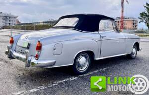 Image 8/10 of Mercedes-Benz 220 SE Cabriolet (1960)