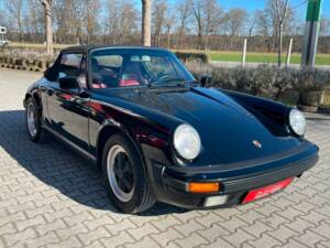 Immagine 5/20 di Porsche 911 Carrera 3.2 (1988)