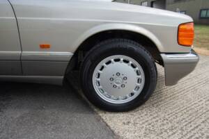 Bild 27/29 von Mercedes-Benz 300 SEL (1990)