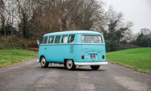 Image 3/40 of Volkswagen T2c Combi (1966)