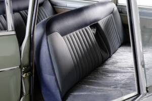 Image 29/48 of Alfa Romeo 2600 Berlina (1962)