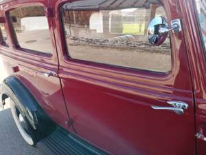 Bild 23/49 von Plymouth Deluxe (1934)