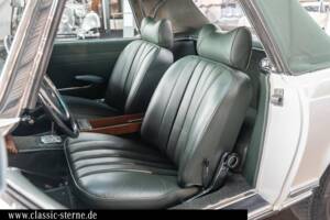 Image 14/15 of Mercedes-Benz 280 SL (1969)