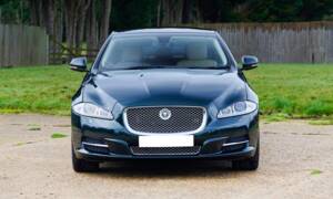 Image 6/50 of Jaguar XJ 5.0 (2010)