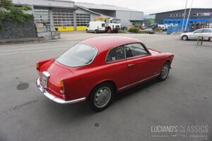 Image 10/68 of Alfa Romeo Giulietta Sprint 1300 (1965)