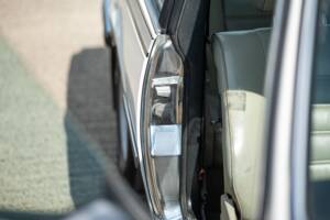 Bild 32/44 von BMW 628 CSi (1900)