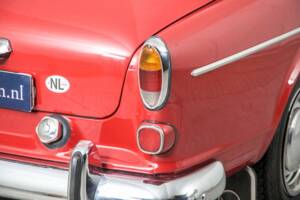 Image 35/50 of Volvo P 123 GT (1968)